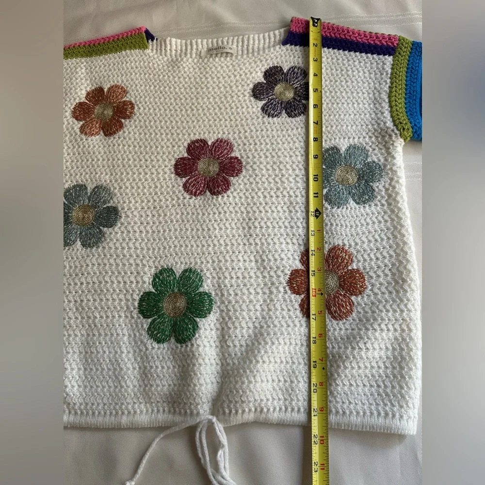 Mello Floral Knit Women's Sweater - White - Picture 8 of 15